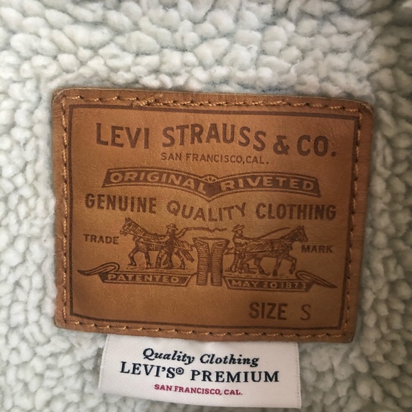 Levi’s Original Sherpa Jacket - New Condition - Picture 4 of 6